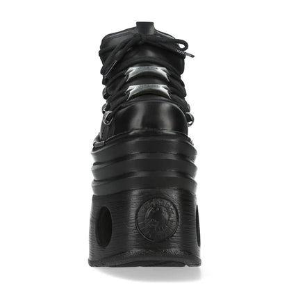 C100