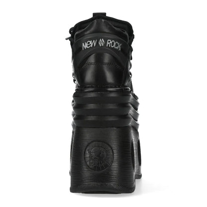 C100