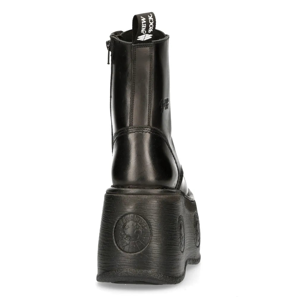 C12
