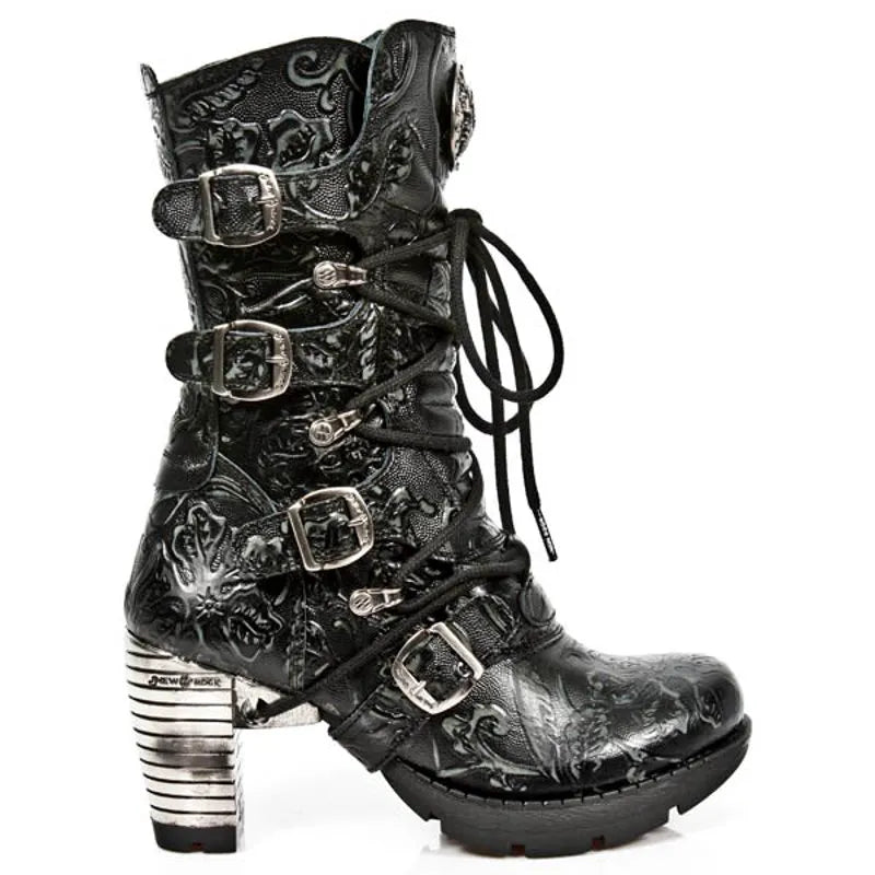 C7