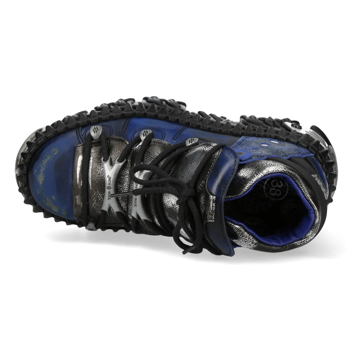 C16